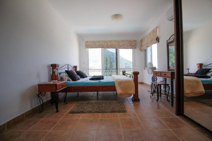 Image No.9-4 Bed Villa for sale