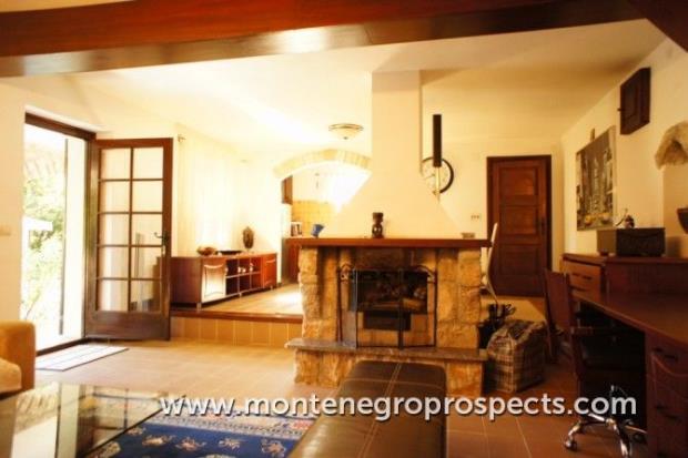 Image No.2-Villa de 3 chambres à vendre à Budva