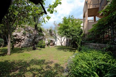 Villa-in-Dobrota-for-sale-10