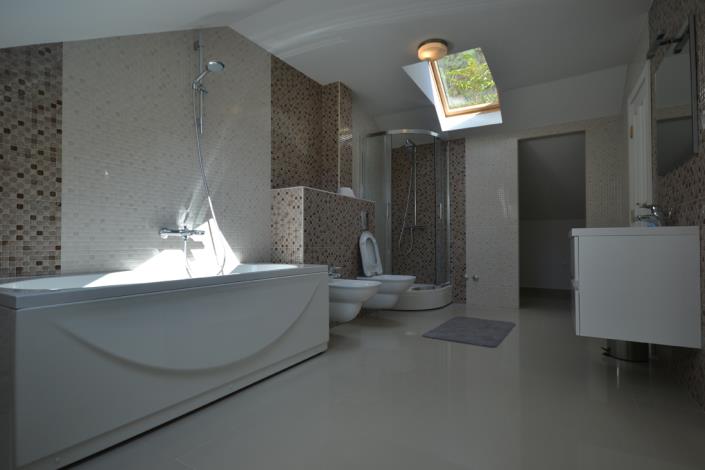 Image No.10-4 Bed Villa for sale