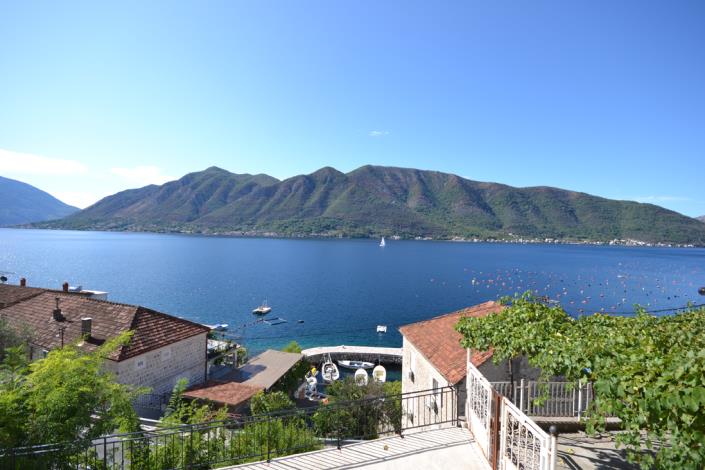 Image No.1-Villa de 4 chambres à vendre à Kotor