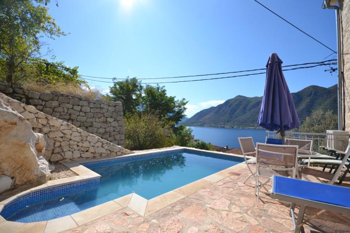 Image No.2-4 Bed Villa for sale