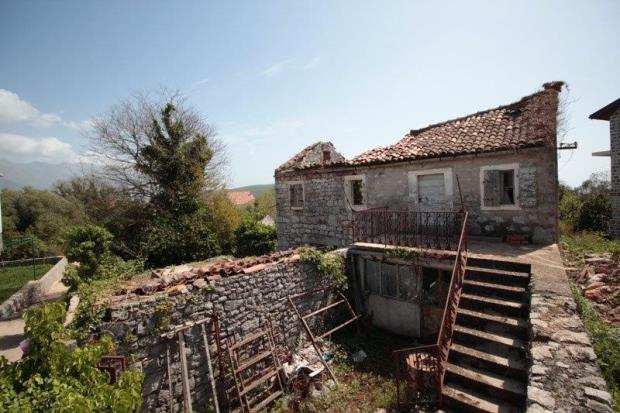 Image No.5-House for sale