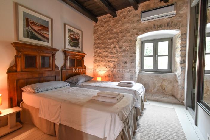 Image No.11-Maison de 2 chambres à vendre à Kotor