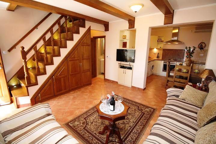 Image No.5-3 Bed House for sale