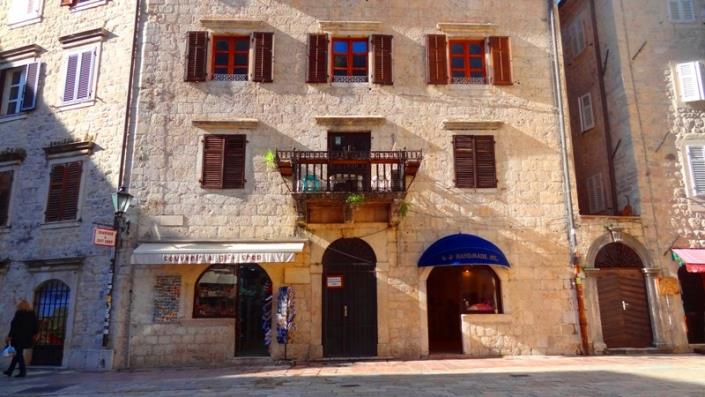 Image No.2-Appartement de 3 chambres à vendre à Kotor