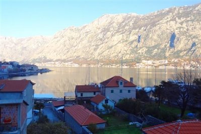 Maison de 6 chambres à vendre à Prcanj