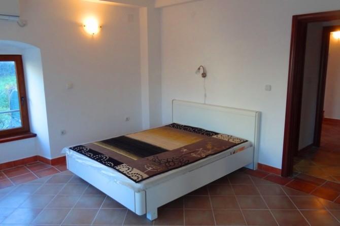 Image No.11-Maison de 6 chambres à vendre à Prcanj