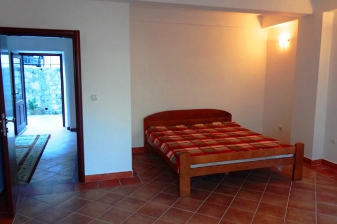 Image No.12-Maison de 6 chambres à vendre à Prcanj