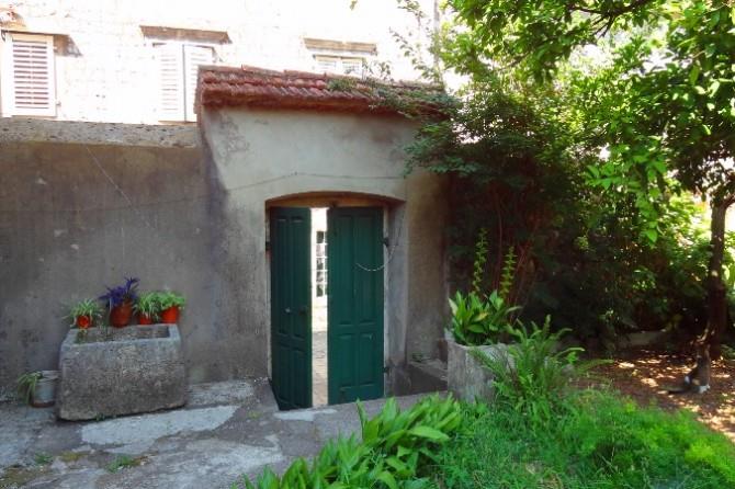 Image No.5-4 Bed House for sale