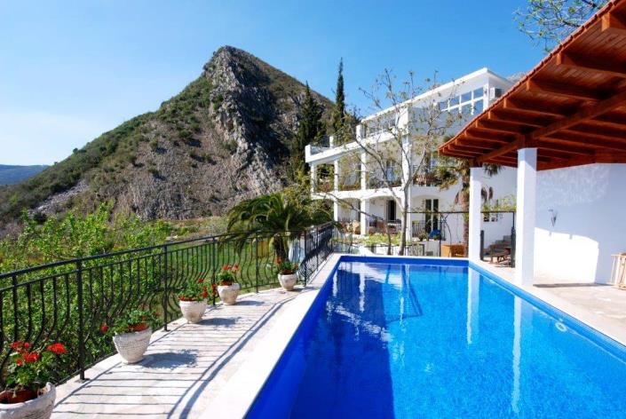 Image No.4-Villa de 5 chambres à vendre à Becici