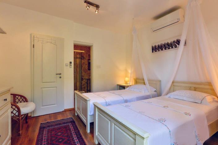 Image No.15-Villa de 5 chambres à vendre à Becici