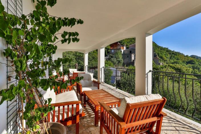 Image No.20-Villa de 5 chambres à vendre à Becici