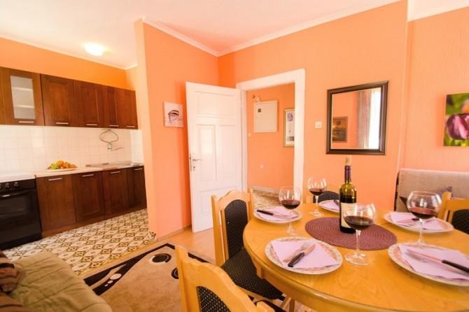 Image No.6-2 Bed House for sale