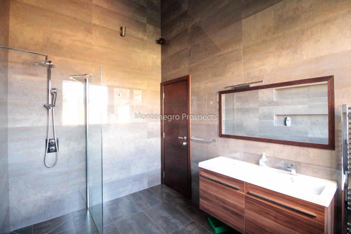 Image No.18-Maison / Villa de 3 chambres à vendre à Kavac