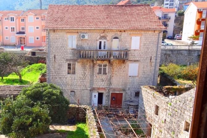 Image No.1-Maison / Villa de 3 chambres à vendre à Prcanj