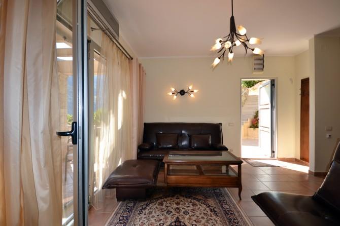 Image No.3-Appartement de 2 chambres à vendre à Kotor