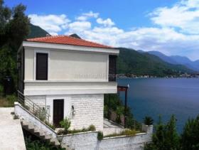 Image No.0-Villa de 3 chambres à vendre à Herceg Novi