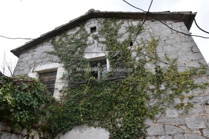 Image No.16-3 Bed Farmhouse for sale