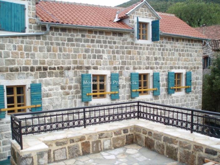 Image No.6-Maison / Villa de 7 chambres à vendre à Tivat