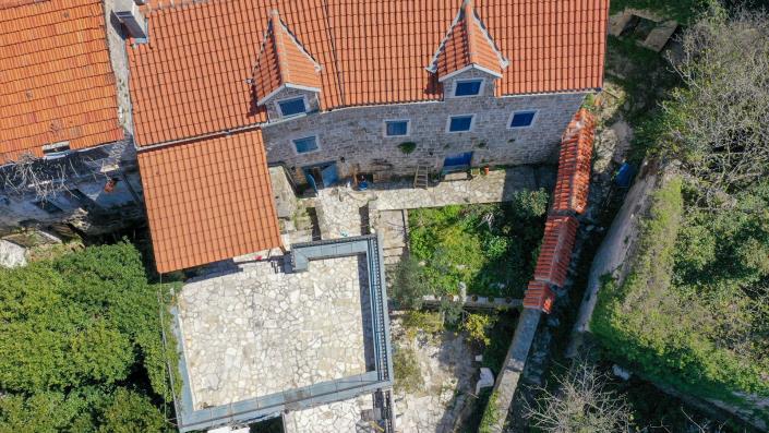 Image No.3-Maison / Villa de 7 chambres à vendre à Tivat