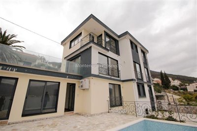 Villa de 3 chambres à vendre à Tivat