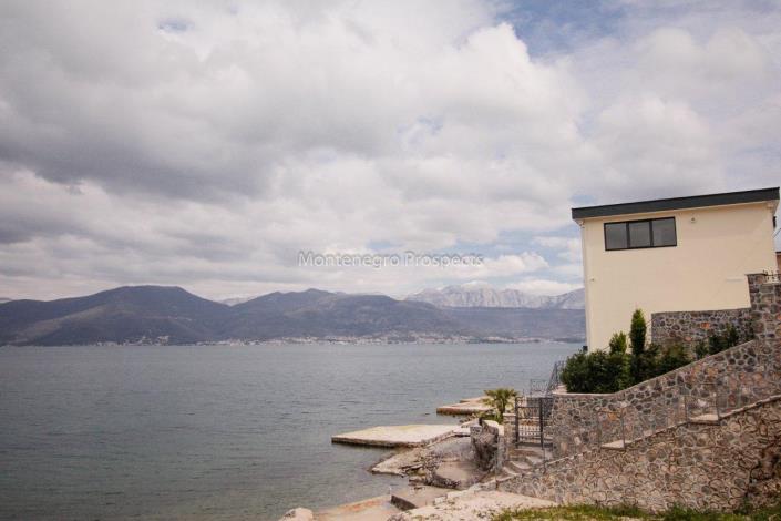 Image No.2-Villa de 3 chambres à vendre à Tivat