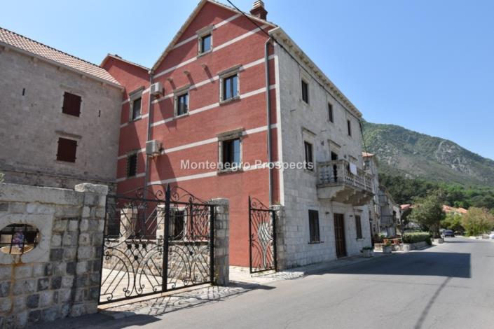 Image No.2-Appartement de 2 chambres à vendre à Prcanj