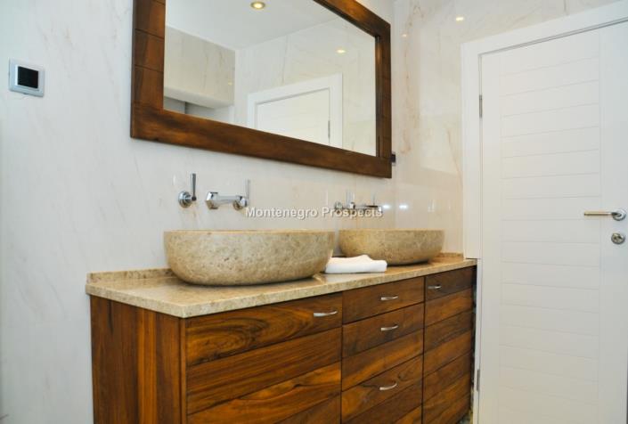 Image No.10-Maison / Villa de 4 chambres à vendre à Perast