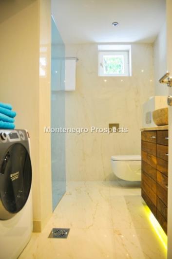 Image No.11-Maison / Villa de 4 chambres à vendre à Perast