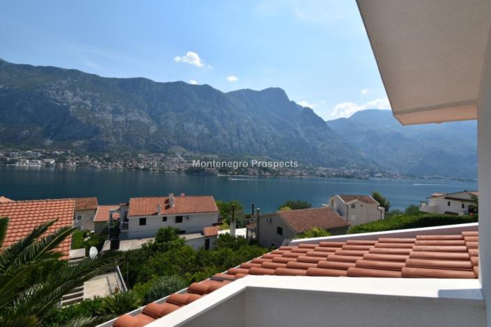 Image No.2-4 Bed House/Villa for sale