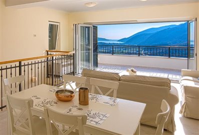 Villa de 3 chambres à vendre à Herceg Novi