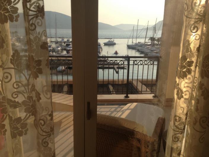 Image No.2-Appartement de 3 chambres à vendre à Tivat