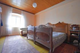 Image No.9-Maison de 6 chambres à vendre à Prcanj