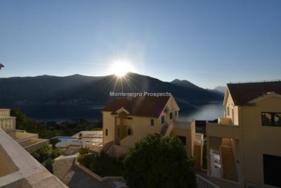 Appartement de 1 chambre à vendre à Dobrota