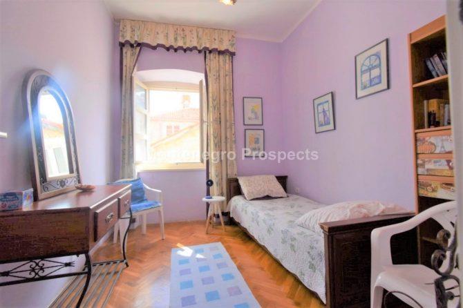 Image No.11-3 Bed Apartment for sale