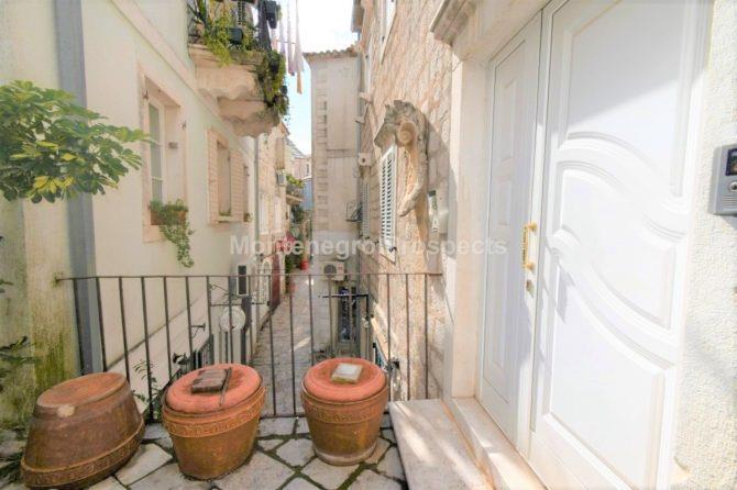 Image No.1-3 Bed Apartment for sale