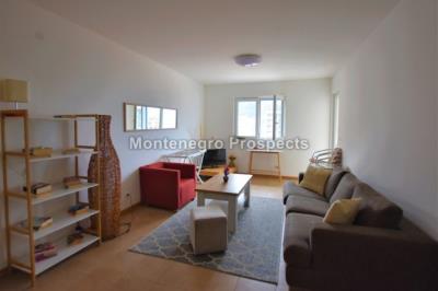 One-bedroom-apartment-located-in-a-small-complex--Becici--12245--4-