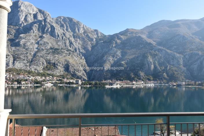 Image No.2-Appartement de 2 chambres à vendre à Kotor