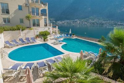 Appartement de 2 chambres à vendre à Kotor