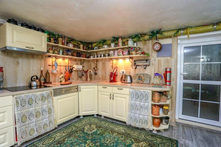 Image No.11-Maison de 4 chambres à vendre à Bijela