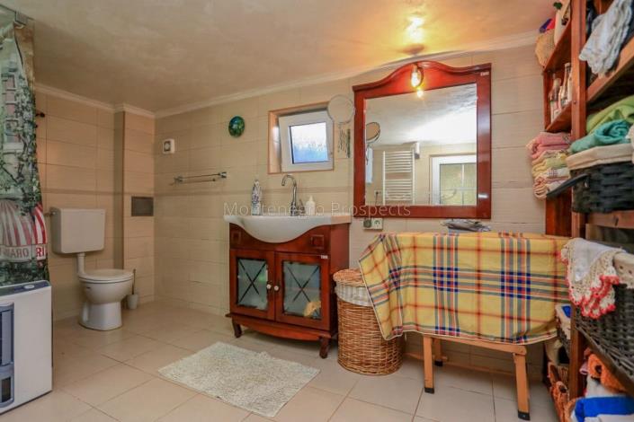 Image No.12-Maison de 4 chambres à vendre à Bijela