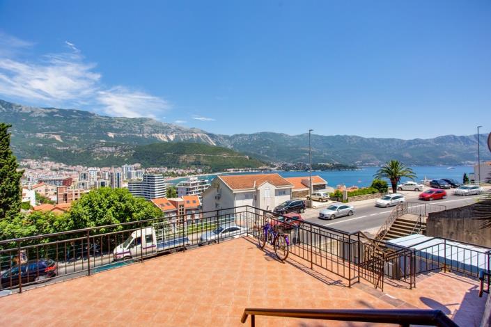 Image No.1-Duplex de 2 chambres à vendre à Budva