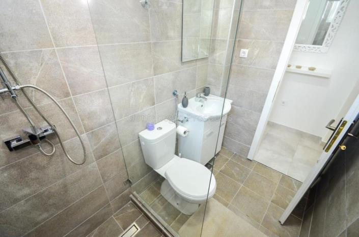 Image No.16-Maison de 10 chambres à vendre à Dobrota