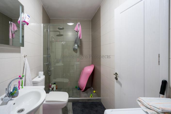 Image No.17-Maison de 10 chambres à vendre à Dobrota