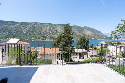 family_house_with_excellent_rental_potential_and_sea_views_dobrota_13412_22