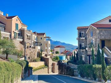 -------------------------------------------------------------------------------12386--30-_1067x800