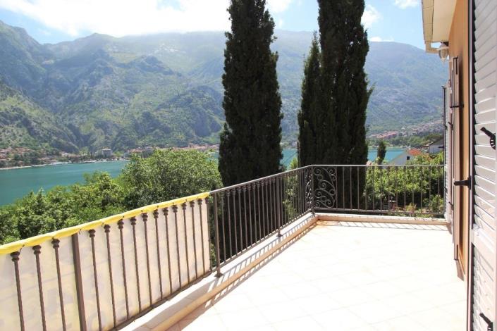 Image No.6-Villa for sale