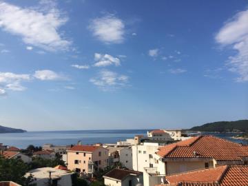 Appartement de 3 chambres à vendre à Becici