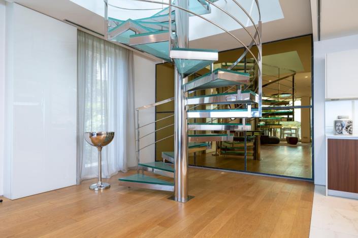 Image No.5-3 Bed Penthouse for sale